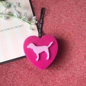 Victoria’s Secret PINK Sponge Loofah Heart Shape NEW